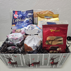 Holiday Sweets Baskets to Puerto Rico